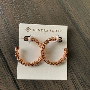 Maggie Small hoop earrings